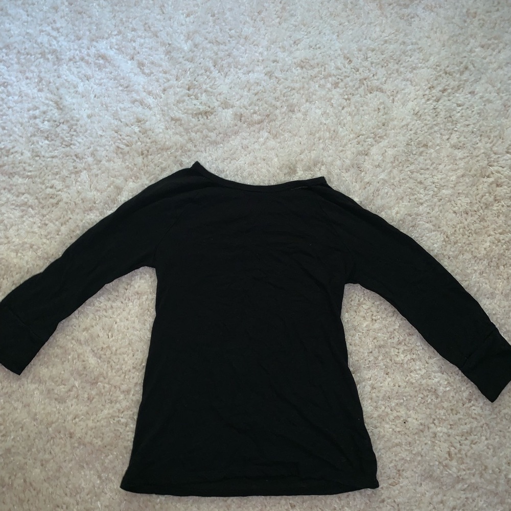 Black quarter sleeve top